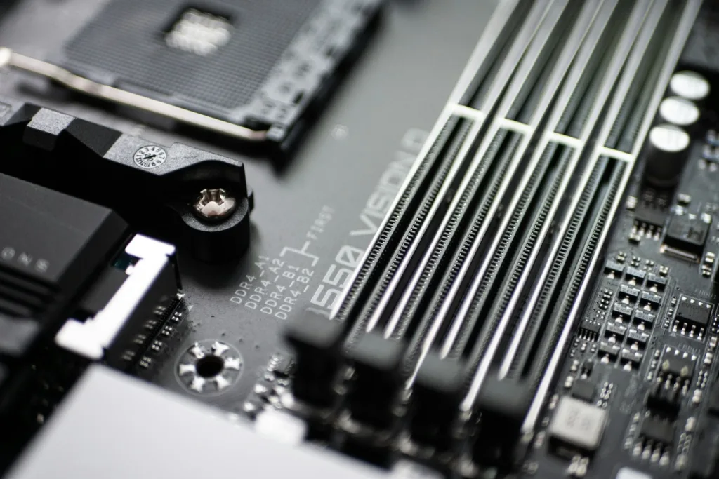 virtual memory vs physical memory